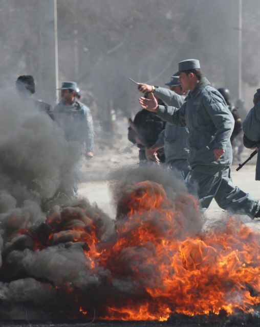 Συγγνώμη ζητά ο Ομπάμα για το Κοράνι εν μέσω έκρηξης οργής στο Αφγανιστάν