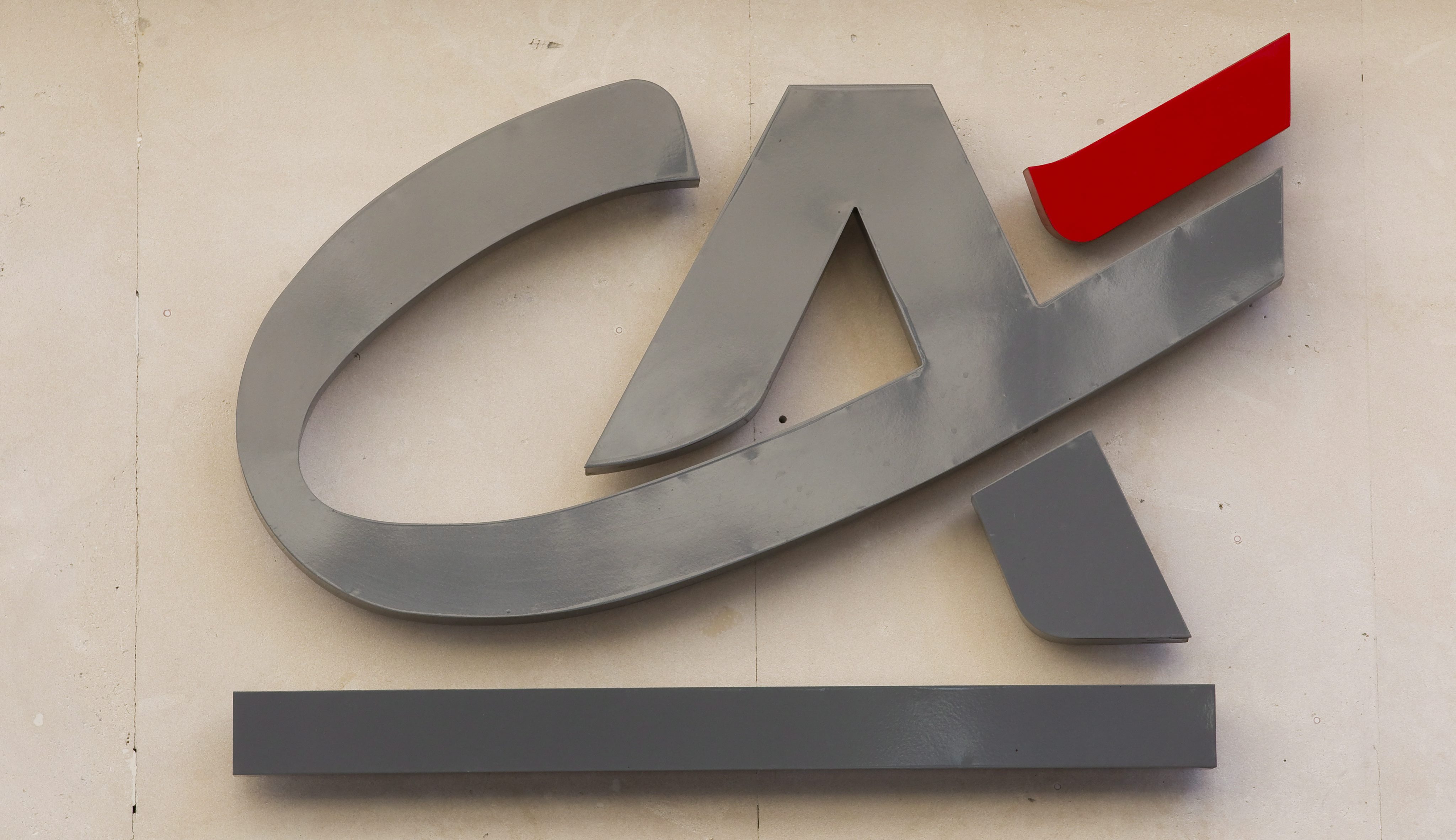 Εντός ευρώ «βλέπει» την Ελλάδα ο διευθύνων σύμβουλος της Credit Agricole