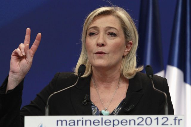 Επιστροφή στο φράγκο ζητά εκ νέου η Μαρίν Λεπέν, επίθεση σε Σαρκοζί και Ολάντ