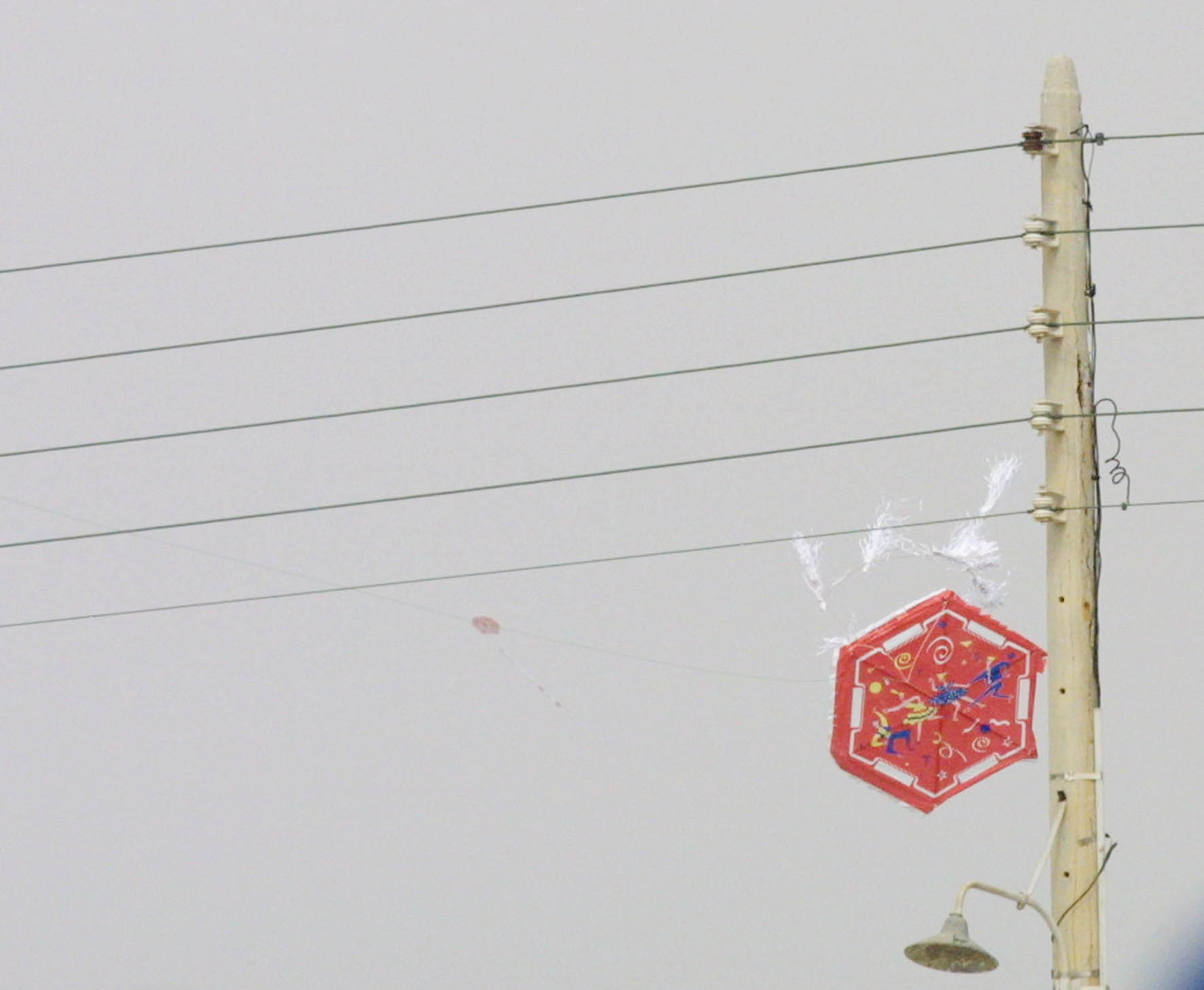 ΔΕΗ: Προσοχή στο πέταγμα του χαρταετού