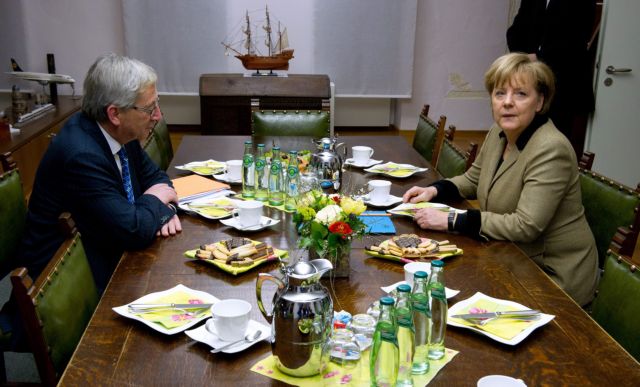 Προοπτική συνένωσης EFSF και ESM βλέπει ο Γιούνκερ με δύναμη πυρός 750 δισ. ευρώ