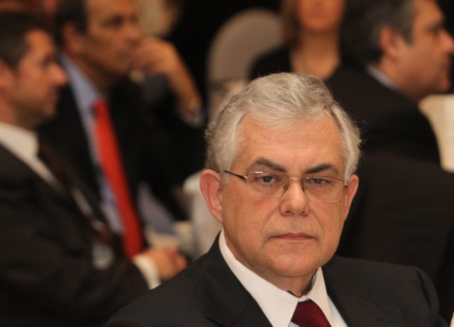 Με τον πρωθυπουργό της ΠΓΔΜ συναντήθηκε στις Βρυξέλλες ο Λουκάς Παπαδήμος