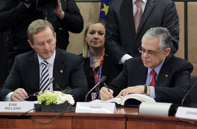 Την υπογραφή τους στο Δημοσιονομικό Σύμφωνο έβαλαν οι «25» της ΕΕ