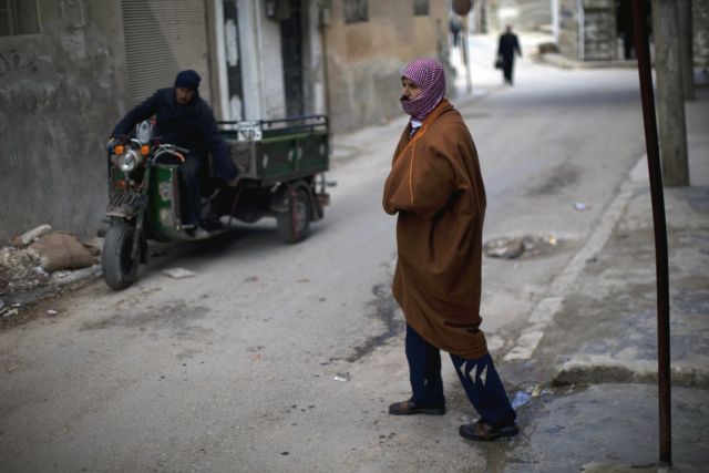 Χωρίς ανθρωπιστική βοήθεια παραμένει η παγιδευμένη Μπάμπα Αμρ της Χομς