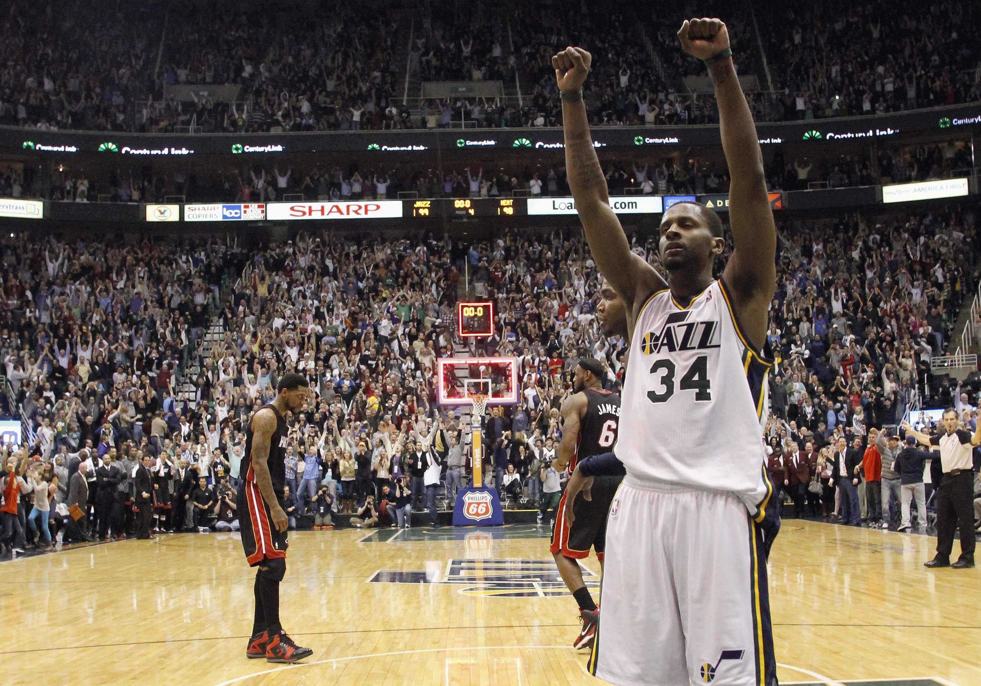 O Λεμπρόν δεν σούταρε, οι Χιτ έχασαν στην εκπνοή από τη Γιούτα