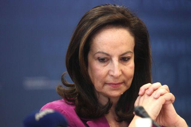 Mea culpa από την Α.Διαμαντοπούλου για την αντίδρασή της στις μαθητικές χειρονομίες