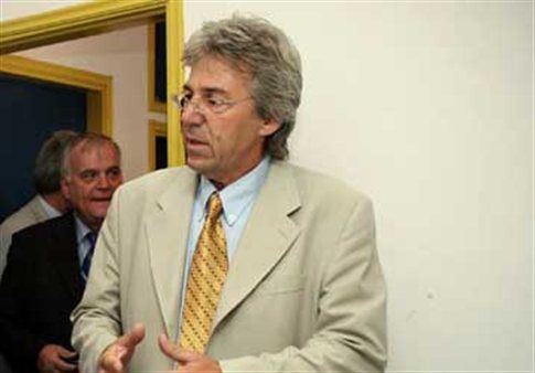 Πέθανε, σε ηλικία 61 ετών, ο δήμαρχος Τήλου Τάσος Αλιφέρης