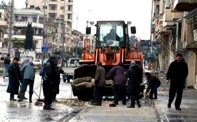 Για θηριωδίες του συριακού στρατού μιλούν οι πρόσφυγες της Χομς