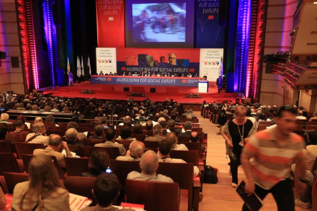 Αλληλεγγύη στους Έλληνες εκφράζει η Συνομοσπονδία των ευρωπαϊκών συνδικάτων