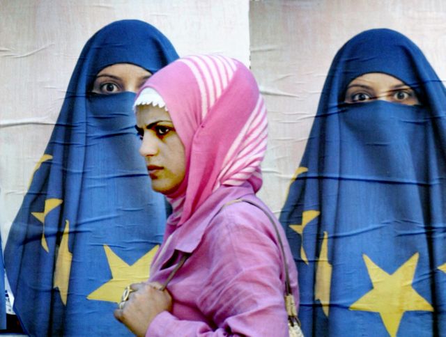 Νόμος για την προστασία των γυναικών από την ενδοοικογενειακή βία ψηφίστηκε στην Τουρκία