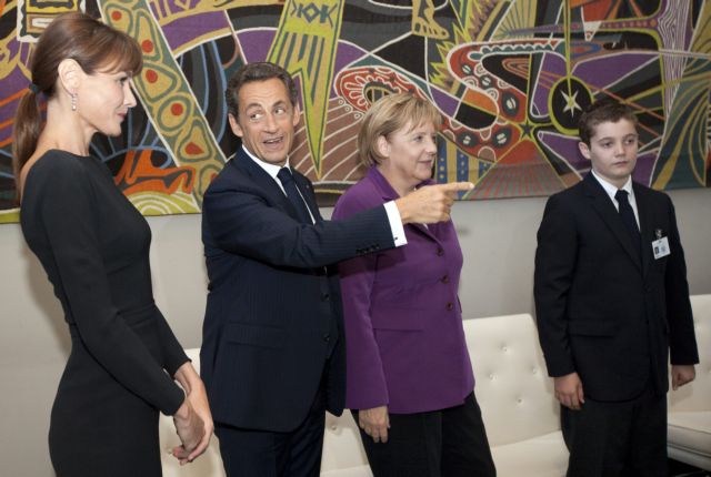 Ο υιός Σαρκοζί πέταξε ντομάτα σε αστυνομικό και ο πρόεδρος απολογείται