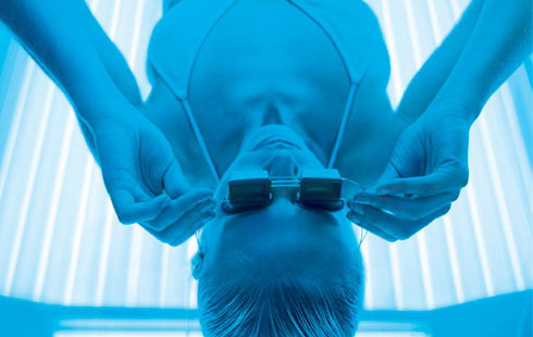 Νέες αποδείξεις ότι το τεχνητό μαύρισμα προκαλεί καρκίνο του δέρματος