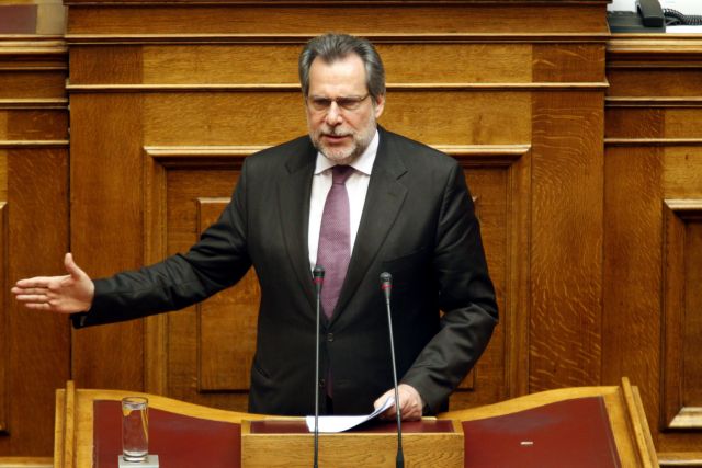 Διαφωνία Παπουτσή με τις αλλαγές Χρυσοχοΐδη στο ν/σ για την ασφάλεια των εμπορικών πλοίων