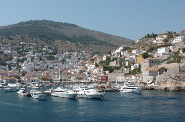 «Φρένο» από το ΣτΕ στην ανέγερση νέων κατοικιών στον οικισμό της Ύδρας