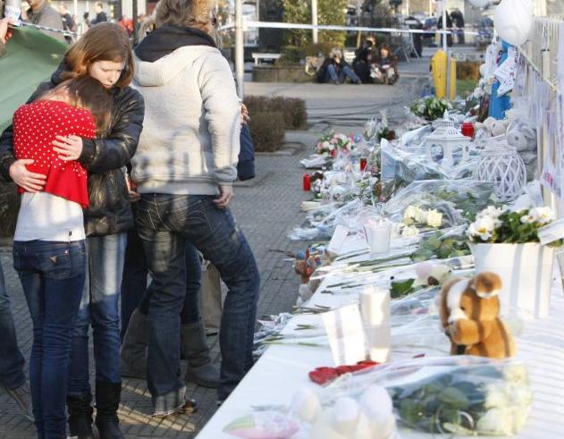 Σενάρια για τα αίτια της τραγωδίας στην Ελβετία, ενώ το Βέλγιο πενθεί