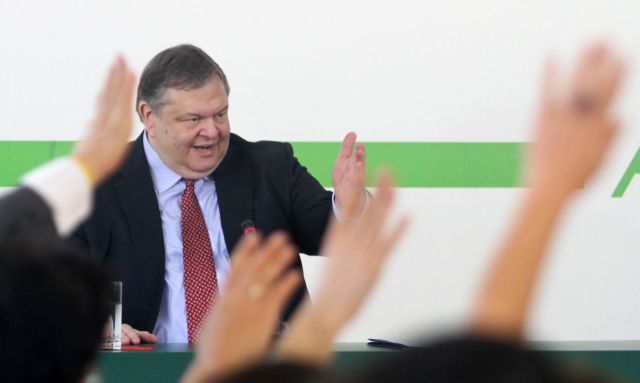 Με τον Λουκά Παπαδήμο συναντάται τη Δευτέρα ο Ευ.Βενιζέλος