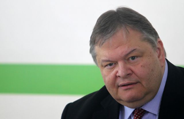 Μεγάλη συμμετοχή στις εκλογές του ΠΑΣΟΚ και ψήφος επιστροφής από διαγραφέντες