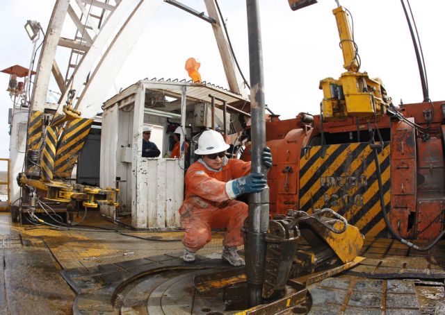 «Πονοκέφαλος» για την κυβέρνηση της Αργεντινής οι ισπανικές (μη) επενδύσεις στα πετρέλαια