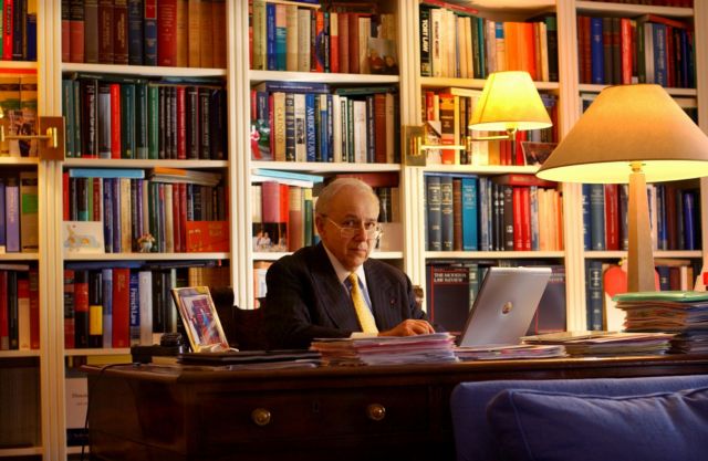 Διαψεύδει σενάρια για ανάμειξή του στην πολιτική ο ακαδημαϊκός Β.Μαρκεζίνης