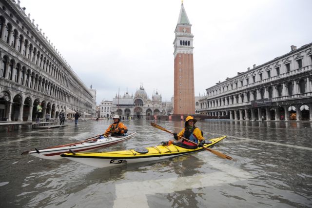 H Βενετία βυθίζεται ταχύτερα, παίρνει κλίση προς τα ανατολικά