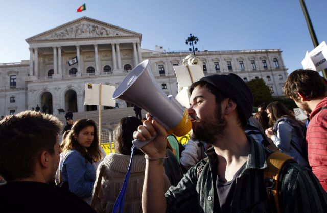 Τριπλασιάσθηκε το έλλειμμα στην Πορτογαλία το πρώτο δίμηνο του 2012