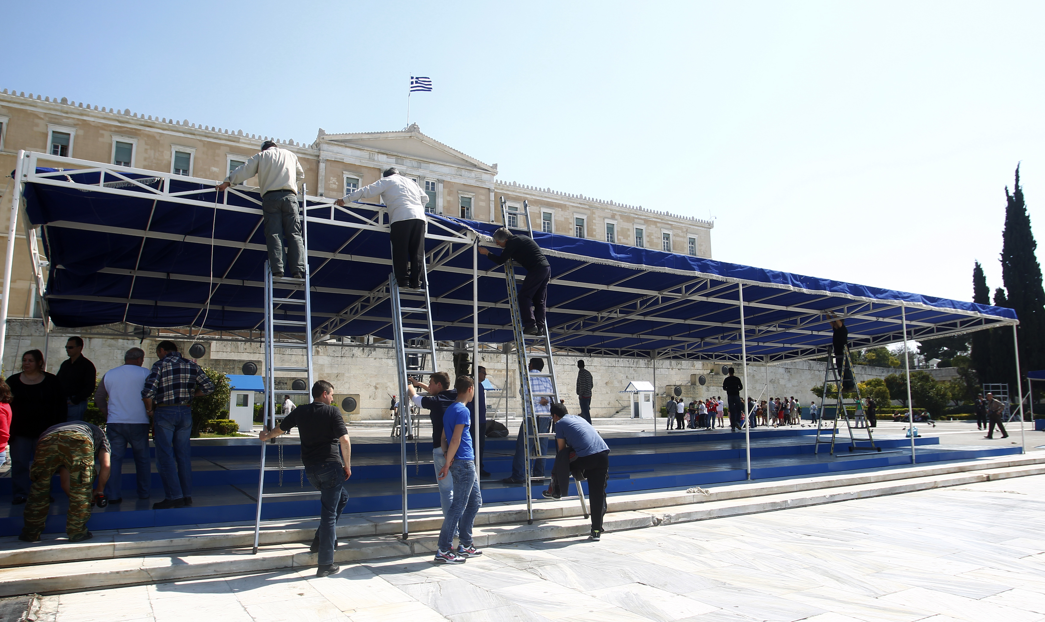 Eπί ποδός η Αστυνομία για την αποφυγή επεισοδίων στις παρελάσεις της 25ης Μαρτίου