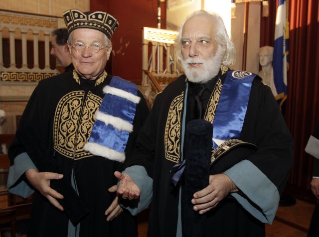 Επίτιμοι διδάκτορες στο Καποδιστριακό οι Πέτερ Στάιν και Διονύσης Φωτόπουλος