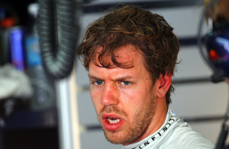 Με άσεμνες χειρονομίες και λεκτική επίθεση αντιμετώπισε τον N. Kartikeyan ο S. Vettel