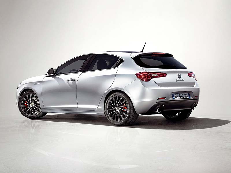 Alfa Romeo Giulietta: Ακόμη πιο προσιτή με κινητήρα 105 ίππων