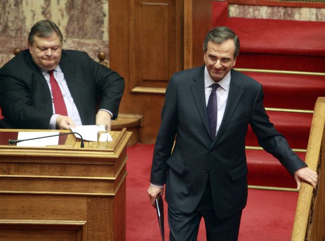 Ανάβει η προεκλογική «μάχη», πυκνώνουν τα εκατέρωθεν πυρά ΠΑΣΟΚ και ΝΔ