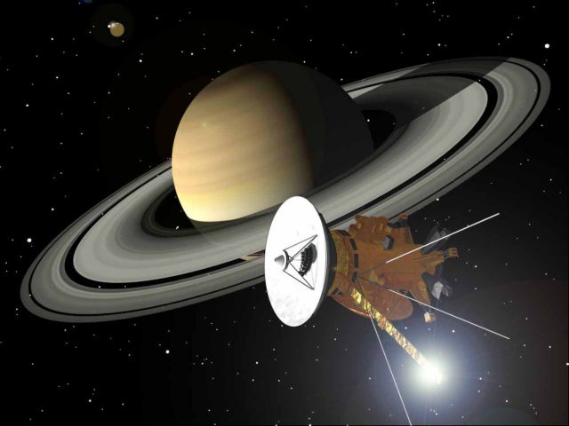 Το Cassini καταγράφει τους θεαματικούς πίδακες πάγου και υδρατμών του Εγκέλαδου