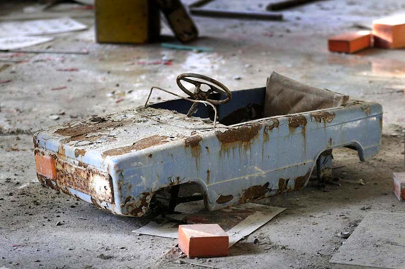 Land Rover Discovery: Ταξιδεύοντας στο Chernobyl