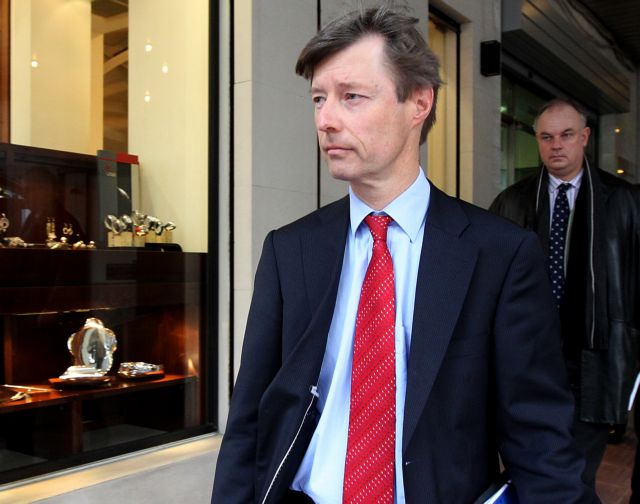 «Μονόδρομος» η μείωση μισθών για ενίσχυση της ανταγωνιστικότητας, λέει ο Ματίας Μορς