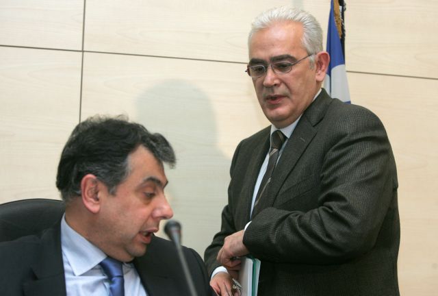 Σταδιακή εφαρμογή του μέτρου για καταβολή μισθών μέσω τραπεζών ζητούν ΕΣΕΕ-ΓΣΕΒΕΕ