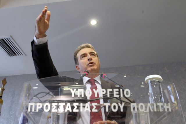 Τη βοήθεια της ΕΕ για το πρόβλημα της παράνομης μετανάστευσης ζητά ο Μ.Χρυσοχοΐδης