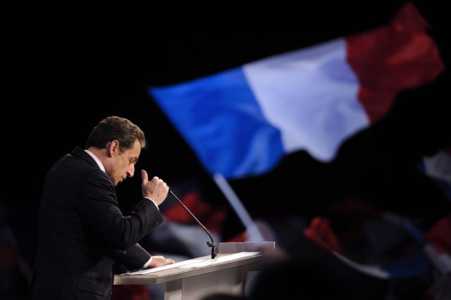 O υπερ-πρόεδρος Σαρκό μάχεται για δεύτερη θητεία