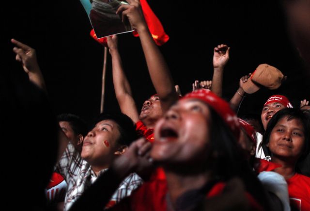 Τη «νίκη του λαού» χαιρέτισε η ηγέτιδα της αντιπολίτευσης στη Μιανμάρ