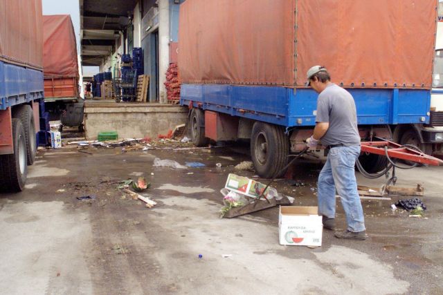Σε 24ωρη απεργία προχωρούν την Παρασκευή οι φορτοεκφορτωτές