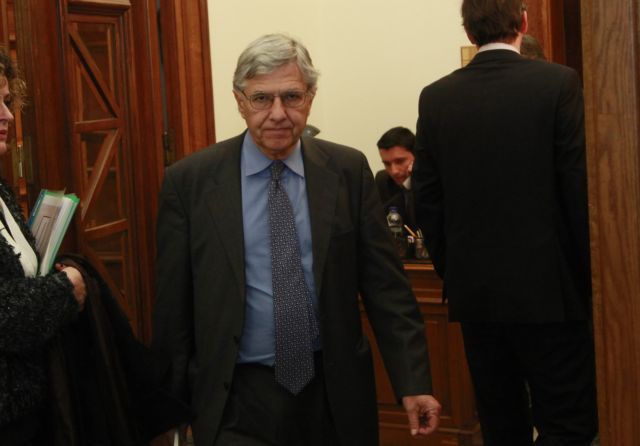 Επεκτείνεται το εκλογικό επίδομα και σε άλλες κατηγορίες υπαλλήλων