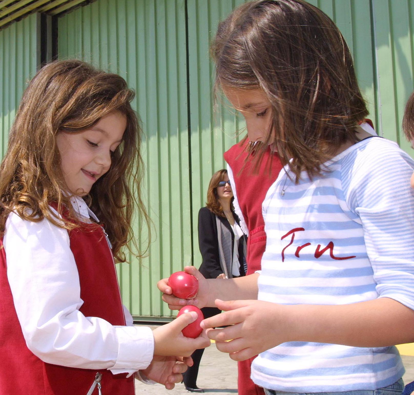 Παιδιά και βεγγαλικά δεν «πάνε» μαζί, υπενθυμίζει «Το Χαμόγελο του Παιδιού»
