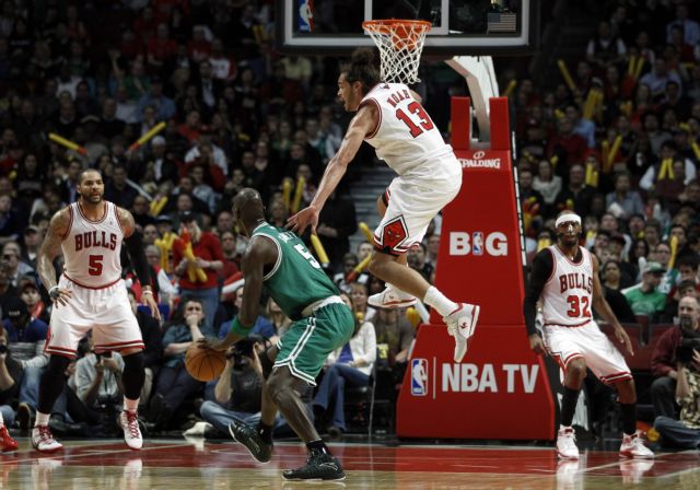 Με 93-86 οι Μπουλς πήραν το ντέρμπι με τους Σέλτικς