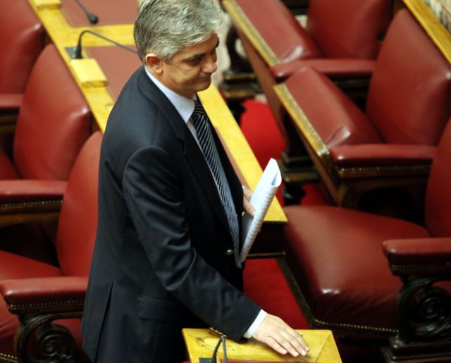 Επανένταξή του στην κοινοβουλευτική ομάδα του ΠΑΣΟΚ ανακοίνωσε ο Χρ.Κατσούρας