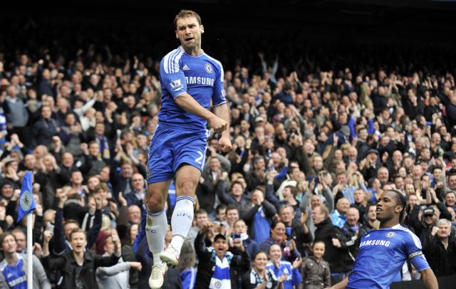 Νίκη στο φινάλε η Τσέλσι, ισοπαλία η Λίβερπουλ