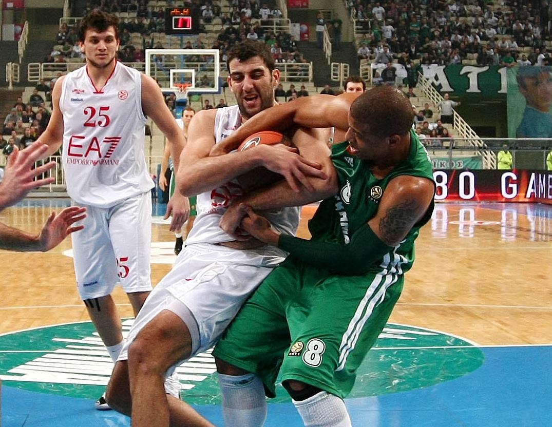 «Παίζουν με το πιστόλι στον κρόταφο στην Ελλάδα», λέει ο Μπουρούσης