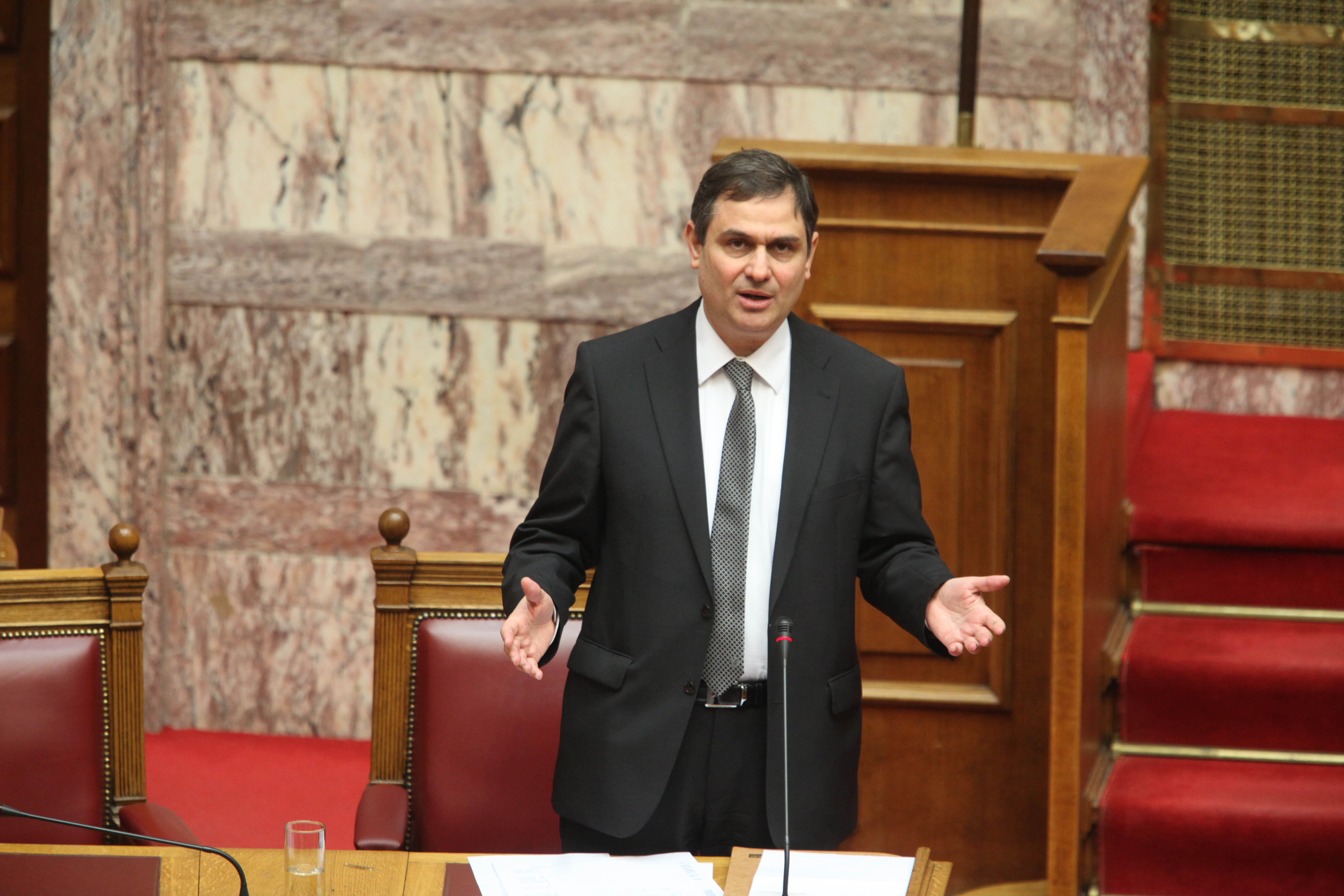 Σύνθεση με προοπτική τετραετίας προκρίνει ο Φ.Σαχινίδης