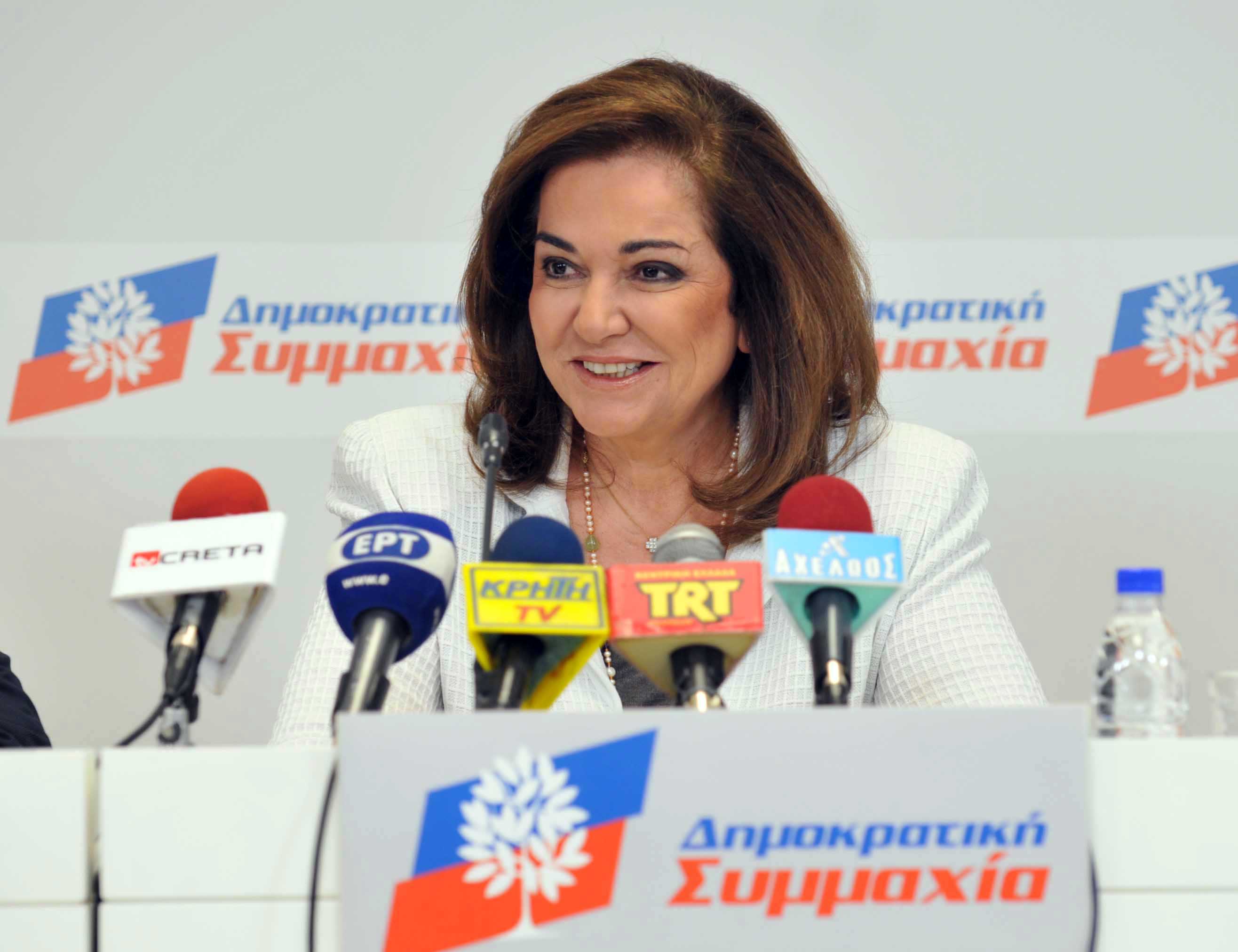 Άρση της βουλευτικής ασυλίας της Ντ.Μπακογιάννη ζητεί ο εισαγγελέας