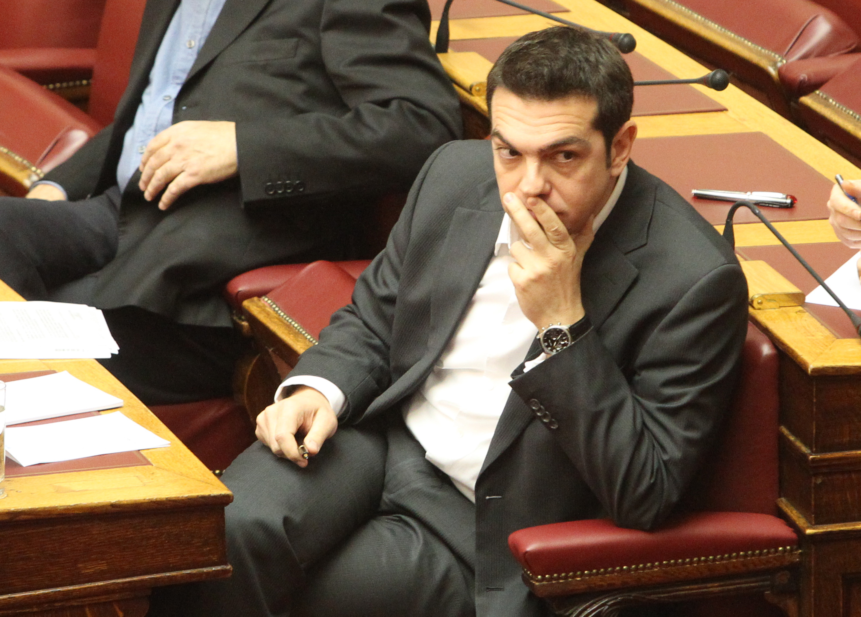 «Να συμμαχήσουμε για την αξιοπρέπεια της κοινωνίας» λέει ο Αλ.Τσίπρας προς το ΚΚΕ