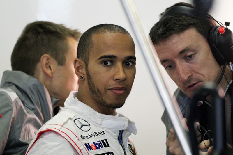 Grand Prix Κίνας 2012 Ελεύθερα Δοκιμαστικά Σαββάτου: Η βροχή και o Lewis Hamilton (McLaren – Mercedes) ήταν οι πρωταγωνιστές