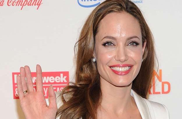 Αυτό είναι το δαχτυλίδι αρραβώνων της Angelina