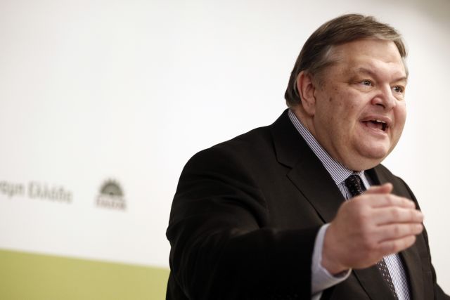 Έμφαση σε ανεργία και ΕΣΥ δίνουν οι προτάσεις του ΠΑΣΟΚ για την κοινωνική πολιτική